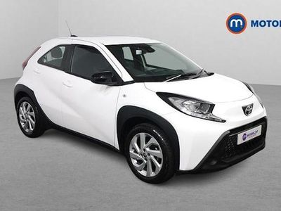 Used Toyota Aygo X PURE 72 HP (52 kW) 2024 White SUV