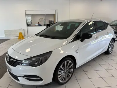 Used Vauxhall Astra Edition 2021 White Hatchback