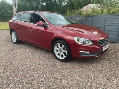 Used Volvo V60 SE 115 HP (84 kW) 2014 Red Estate