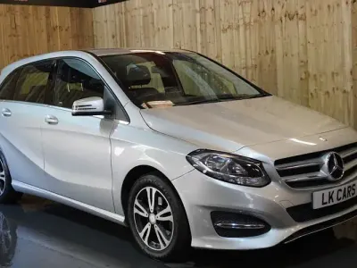 Used Mercedes B180 SE 109 HP (80 kW) 2017 Silver Hatchback