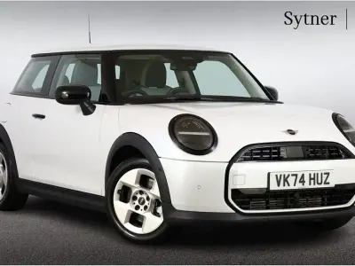 Used Mini Cooper Hatch 154 HP (113 kW) 2024 White Hatchback