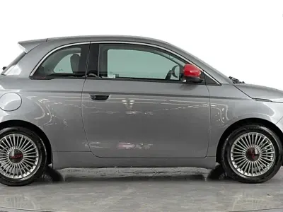 Used Fiat 500e Red 69 kW (95 HP) 2022 Hatchback