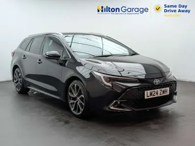 Używany Toyota Corolla 2024 Czarny Kombi