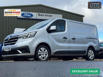Grey Used 2023 Renault Trafic MPV | £16,994 (Fair price)