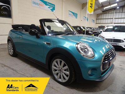 Begagnad Mini Cooper Cabriolet 2016 Turkos Cab