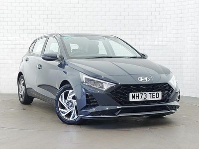 Used Hyundai i20 Advanced 100 HP (73 kW) 2023 Grey Hatchback