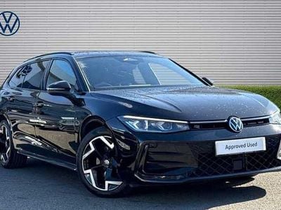 Usado VW Passat R-line 150 HP (110 kW) 2025 Preto Carrinha