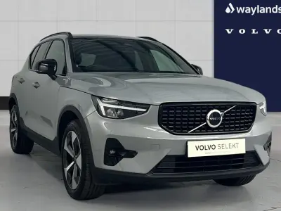 Used Volvo XC40 Plus 194 HP (142 kW) 2025 Grey SUV