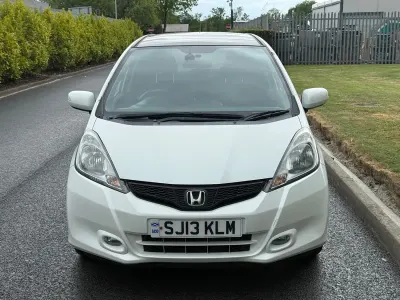 Begagnad Honda Jazz EX 99 HK (72 kW) 2013 Vit Halvkombi