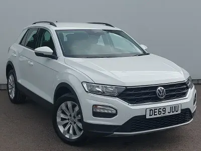 Used VW T-Roc SE 150 HP (110 kW) 2019 White SUV