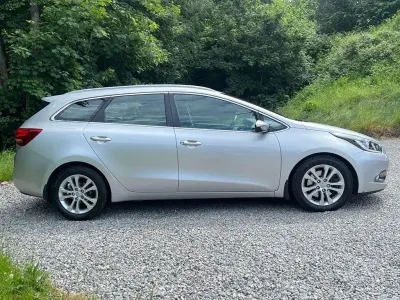 Used Kia Ceed 128 HP (94 kW) 2013 Silver Hatchback