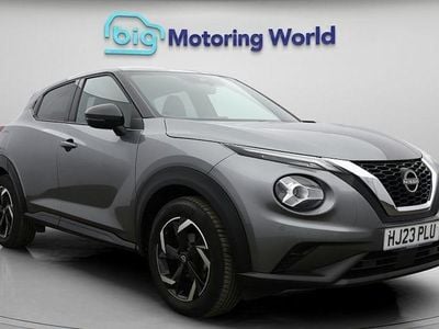 Usado Nissan Juke N-Connecta 114 CV (83 kW) 2023 Gris SUV
