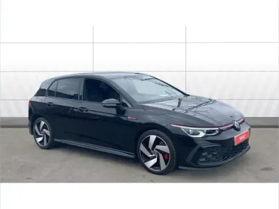 Używany VW Golf VIII GTI 245 KM (180 kW) 2023 Czarny Hatchback