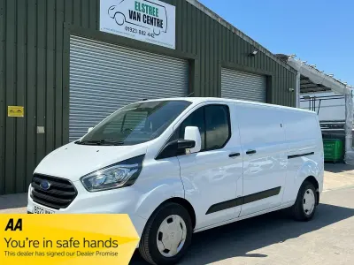 Used Ford Transit Custom Trend 130 HP (95 kW) 2022 White Van