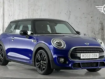 Used Mini Cooper Hatch 134 HP (98 kW) 2019 Blue Hatchback