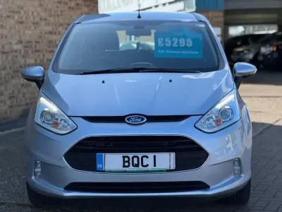Używany Ford B-MAX Zetec 100 KM (73 kW) 2016 Srebrny Minivan