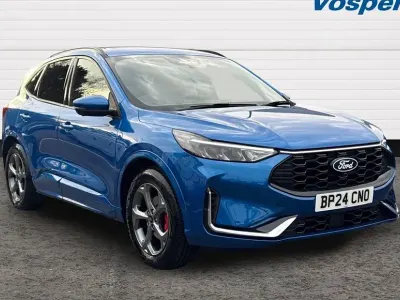Usado Ford Kuga ST-Line 177 HP (130 kW) 2024 Azul SUV