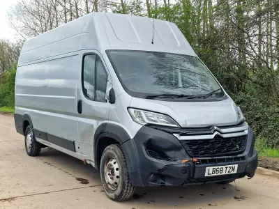 Używany Citroën Relay 130 KM (95 kW) 2019 Srebrny Van