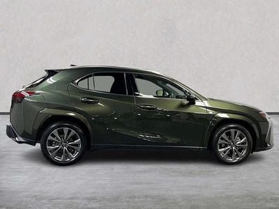 Lexus UX 300h