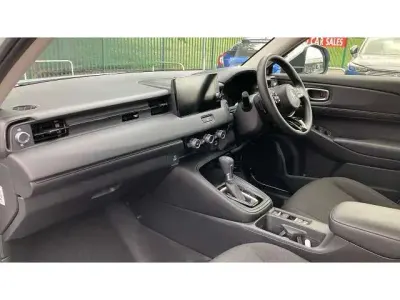 Used Honda HR-V Elegance 131 HP (96 kW) 2023 White SUV