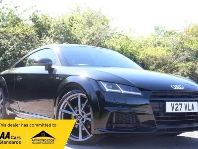 Begagnad Audi TT Black Edition 230 HK (169 kW) 2018 Svart Sportkupé