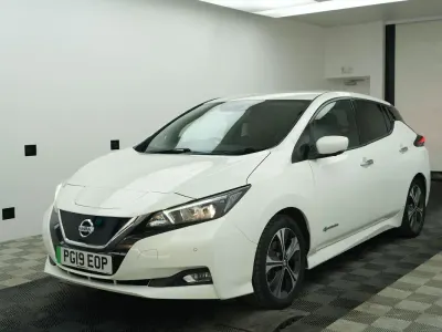 Used Nissan Leaf N-Connecta 110 kW (150 HP) 2019 White Hatchback