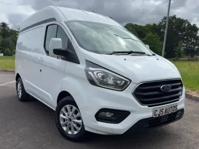 Used Ford Transit Custom Limited 130 HP (95 kW) 2022 White Van
