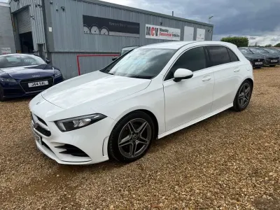 Begagnad Mercedes A200 AMG line 163 HK (119 kW) 2018 Vit Halvkombi