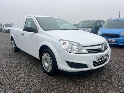 White Used 2013 Vauxhall Astra Club Van | £2,895 (Fair price)
