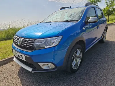 Used Dacia Sandero Lauréate 2017 Blue Hatchback