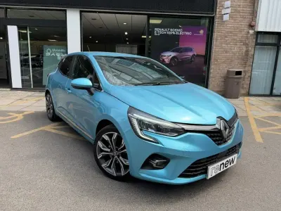 Used Renault Clio Version S 130 HP (95 kW) 2020 Metallic blue  Hatchback