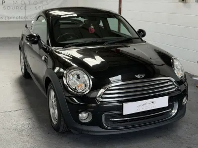 Usado Mini Cooper Coupé 122 HP (89 kW) 2012 Preto Coupé