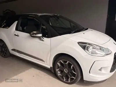 Used Citroën DS3 120 HP (88 kW) 2011 White Hatchback