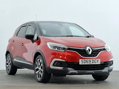 Second-hand Renault Captur Version S 130 CP (95 kW) 2019 Roșu SUV
