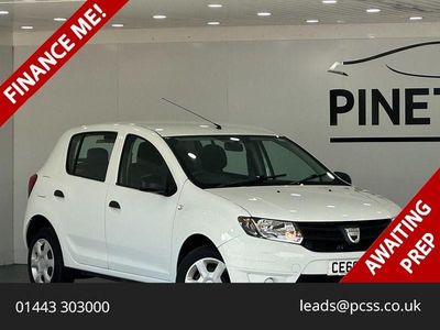 Used Dacia Sandero Ambiance 75 HP (55 kW) 2016 White Hatchback