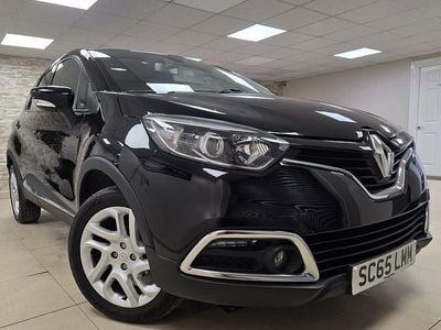 Used Renault Captur Dynamique 90 HP (66 kW) 2015 Black SUV