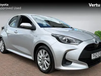 Usado Toyota Yaris Hybrid 116 CV (85 kW) 2026 Utilitario