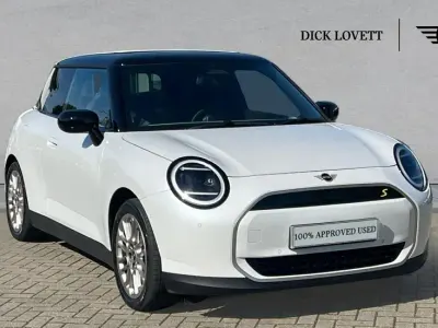Usado Mini Cooper SE Hatch 158 kW (215 CV) 2024 Blanco Utilitario
