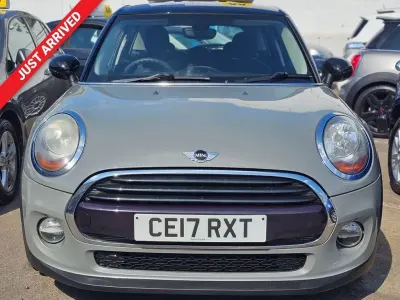 Begagnad Mini Cooper Hatch 136 HK (100 kW) 2017 Grå Halvkombi