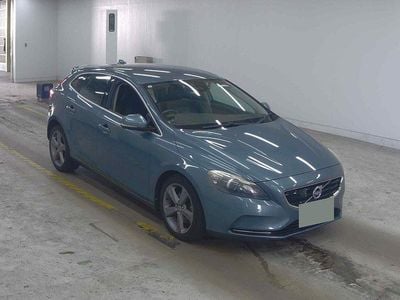 Used Volvo V40 SE Lux 180 HP (132 kW) 2013 Hatchback