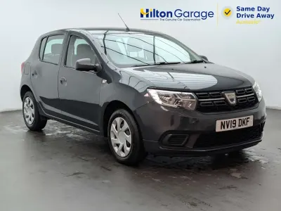 Używany Dacia Sandero Essentiel 2019 Szary Hatchback