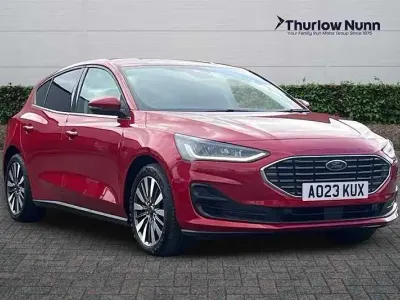 Usado Ford Focus Titanium X 155 HP (114 kW) 2023 Vermelho Citadino