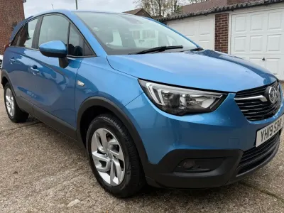Używany Vauxhall Crossland X S 110 KM (80 kW) 2019 Niebieski SUV