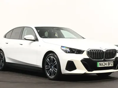 Usado BMW i5 M Sport 246 kW (335 CV) 2024 Blanco