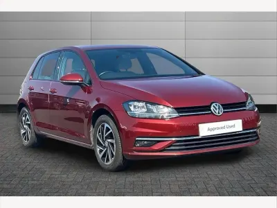 Used VW Golf VII Match 147 HP (108 kW) 2019 Red Hatchback