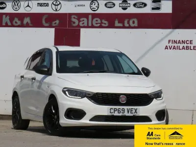 Used Fiat Tipo Easy 95 HP (69 kW) 2019 White Hatchback