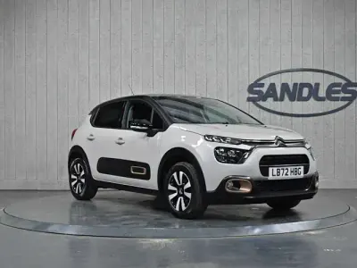 Used Citroën C3 PureTech 83 HP (61 kW) 2022 Beige Hatchback