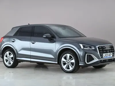 Gebraucht Audi Q2 S-Line 150 PS (110 kW) 2023 Grau SUV