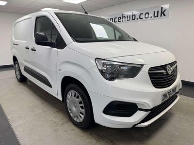 Used Vauxhall Combo Sportive 100 HP (73 kW) 2020 White Van