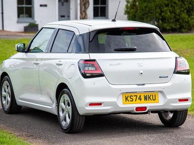 Used Suzuki Swift 82 HP (60 kW) 2024 White Hatchback